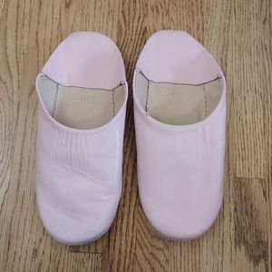 Le Nix Papuches Slippers